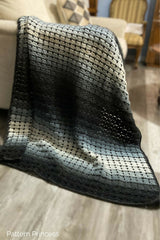 Midnight Moonlight Tiny Hearts Blanket (Crochet) thumbnail