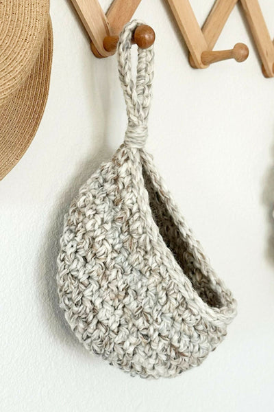The Doorknob Hanging Basket (Crochet) – Lion Brand Yarn