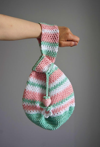 Crochet Kit - Strawberry Knot Bag – Lion Brand Yarn