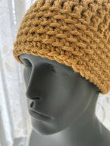 beanie made with chunky yarn on mannequin head thumbnail