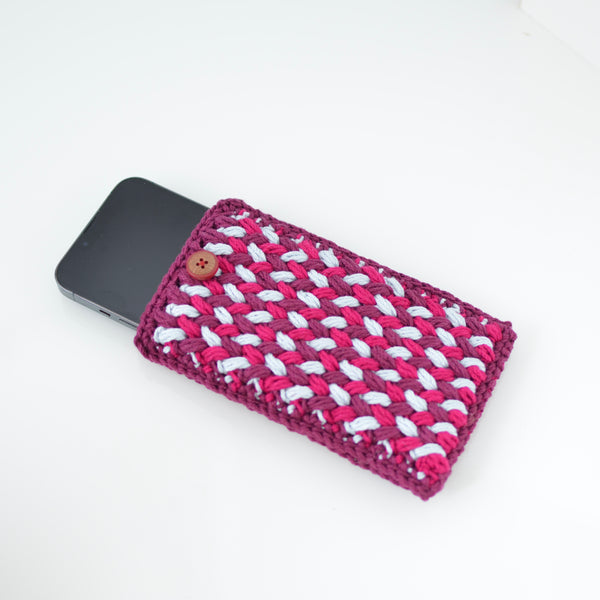 Mobile Phone Pouch (Crochet) – Lion Brand Yarn Mobile Phone Pouch (Crochet) – Lion Brand Yarn