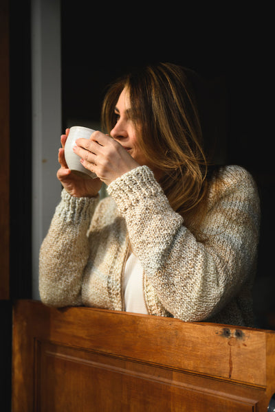 Zip Front Neck Down Cardigan (Knit) – Lion Brand Yarn