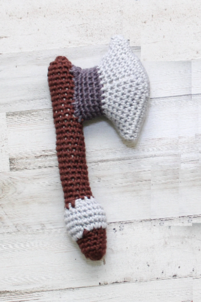 Battle Axe Baby Rattle (Crochet) – Lion Brand Yarn