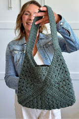 Not So Granny Bag (Crochet) thumbnail