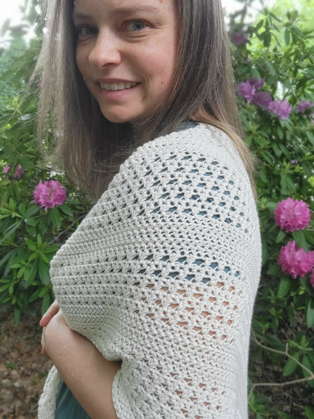 Rustic Summer Asymmetrical Shawl (Crochet) – Lion Brand Yarn