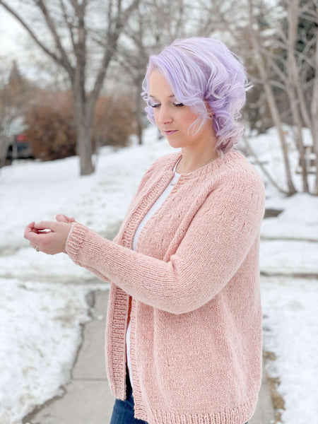 YOKE Pleated Knit セットアップ サイズ1 パープル Knit Kit - Easy Eyelet Yoke Cardigan – Lion Brand Yarn