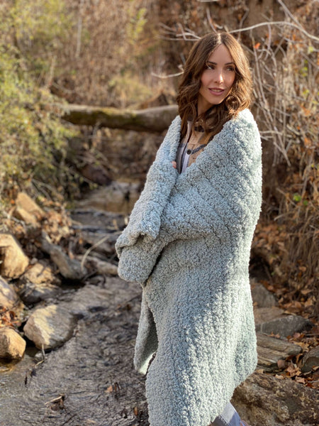 Crochet Kit - The Mountain Throw – Lion Brand Yarn