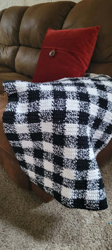 Crochet Kit - Gingham Crochet Throw image 3 thumbnail
