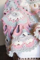 Circle Of Flowers Afghan image 2 thumbnail