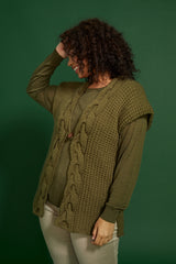 Holly Ruana image 2 thumbnail