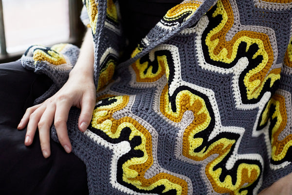 Fox Paw Shawl (Crochet) – Lion Brand Yarn