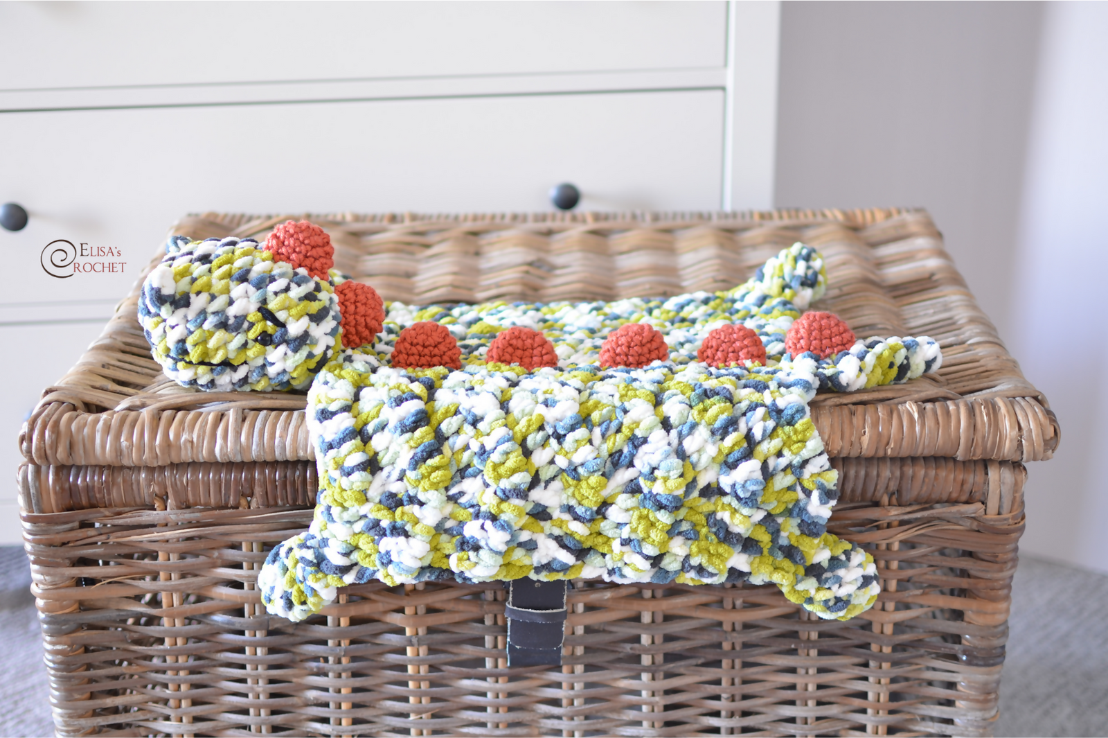 Dino Safety Blanket (Crochet) – Lion Brand Yarn