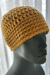 beanie made with chunky yarn on mannequin head thumbnail