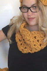 Girl wearing crochet cowl thumbnail