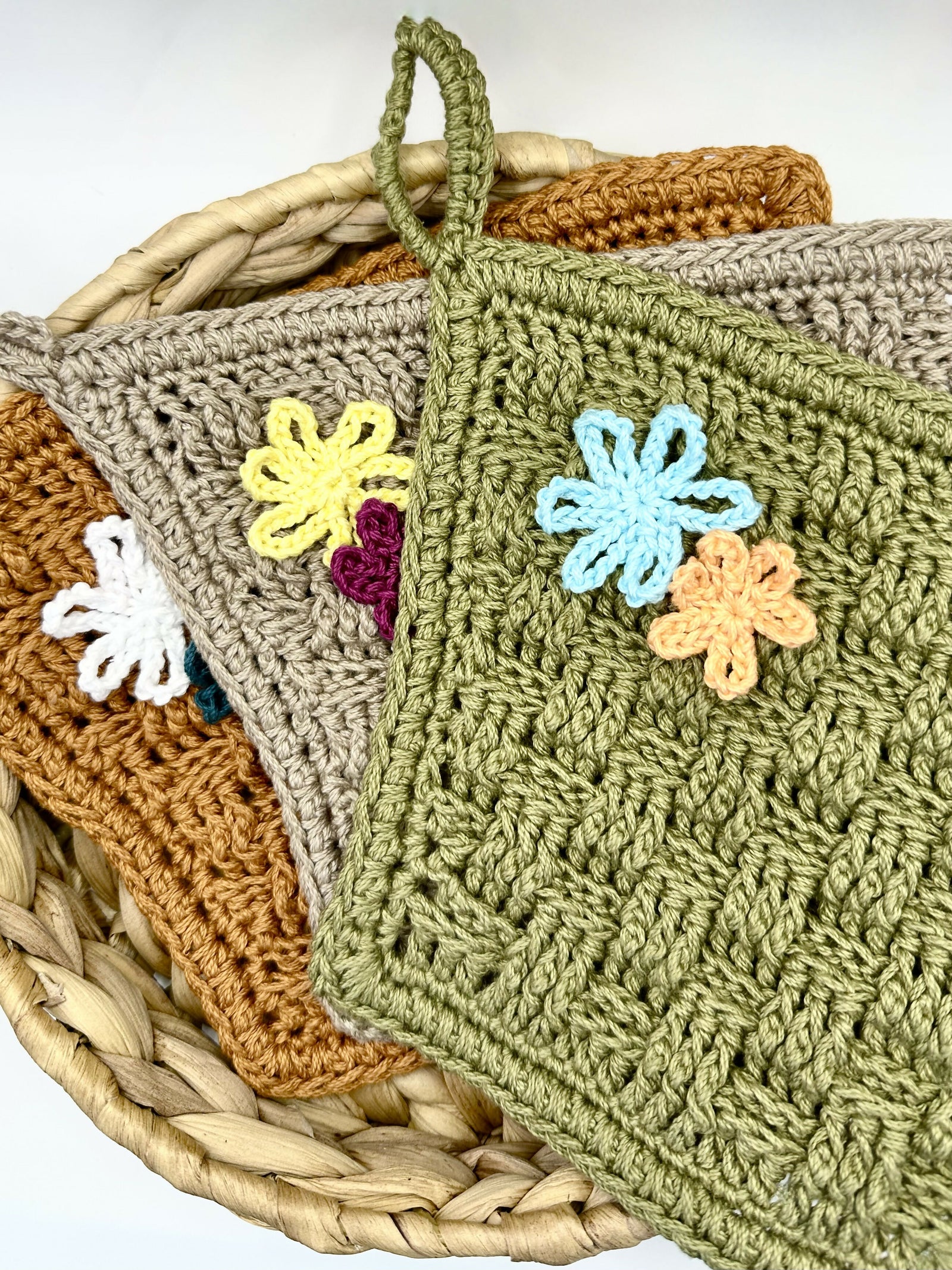 Wicker Basket Trivet or Potholder (Crochet) – Lion Brand Yarn