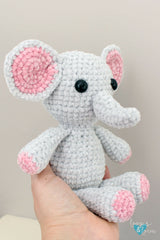 Crochet Amigurumi Held thumbnail