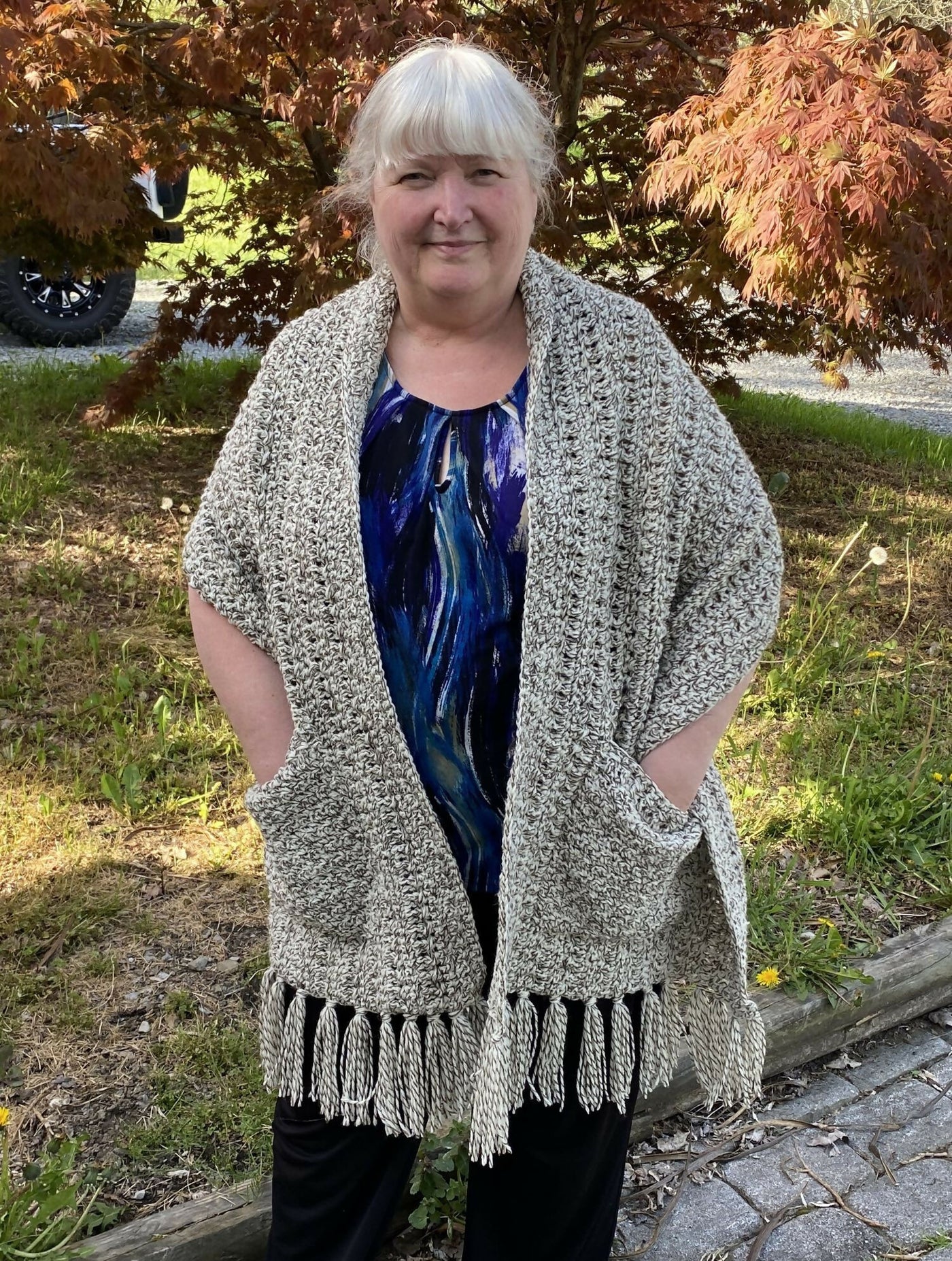 Farm House Pocket Shawl (Crochet) – Lion Brand Yarn