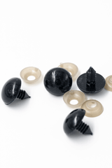 18mm Safety eyes and backers thumbnail