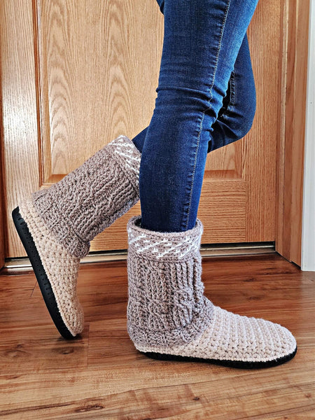 Crochet Kit - Cable Crochet Slipper Boots Wool Insoles