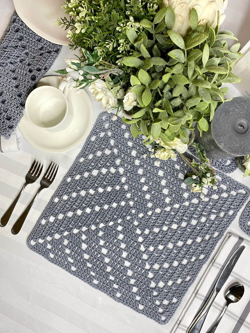 Crochet Kit - The Simplicity Collection – Lion Brand Yarn