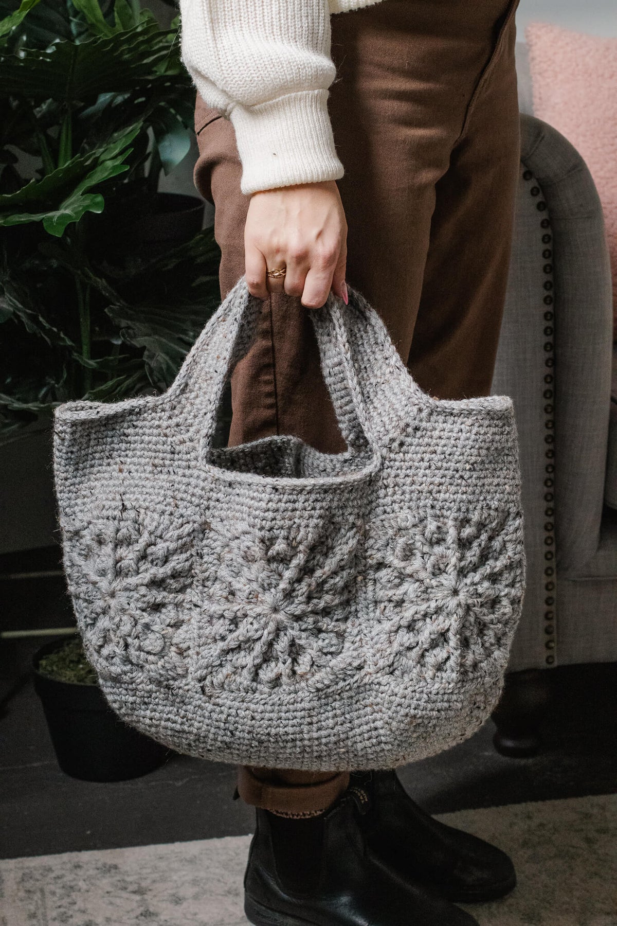 Crochet Kit - Clifton Tote – Lion Brand Yarn
