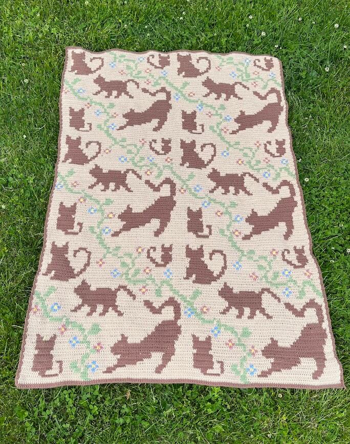 Crochet Kit Cat Nap Blanket1