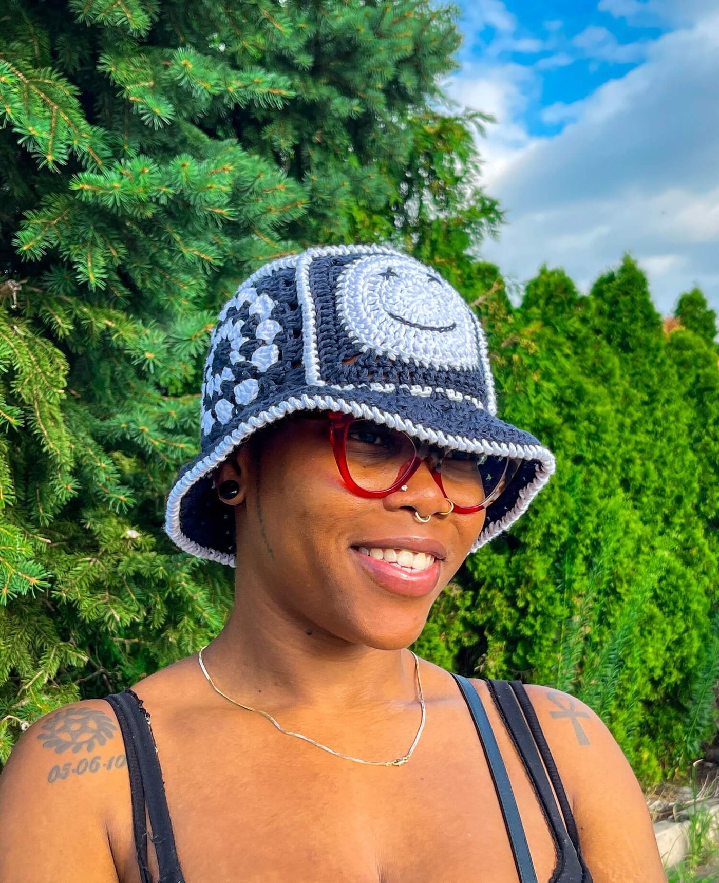 Smooth Irie Back in Black Crochet Bucket Hat New With Tags One Size Unisex Style Crochet Bucket Hat - Black main image 2