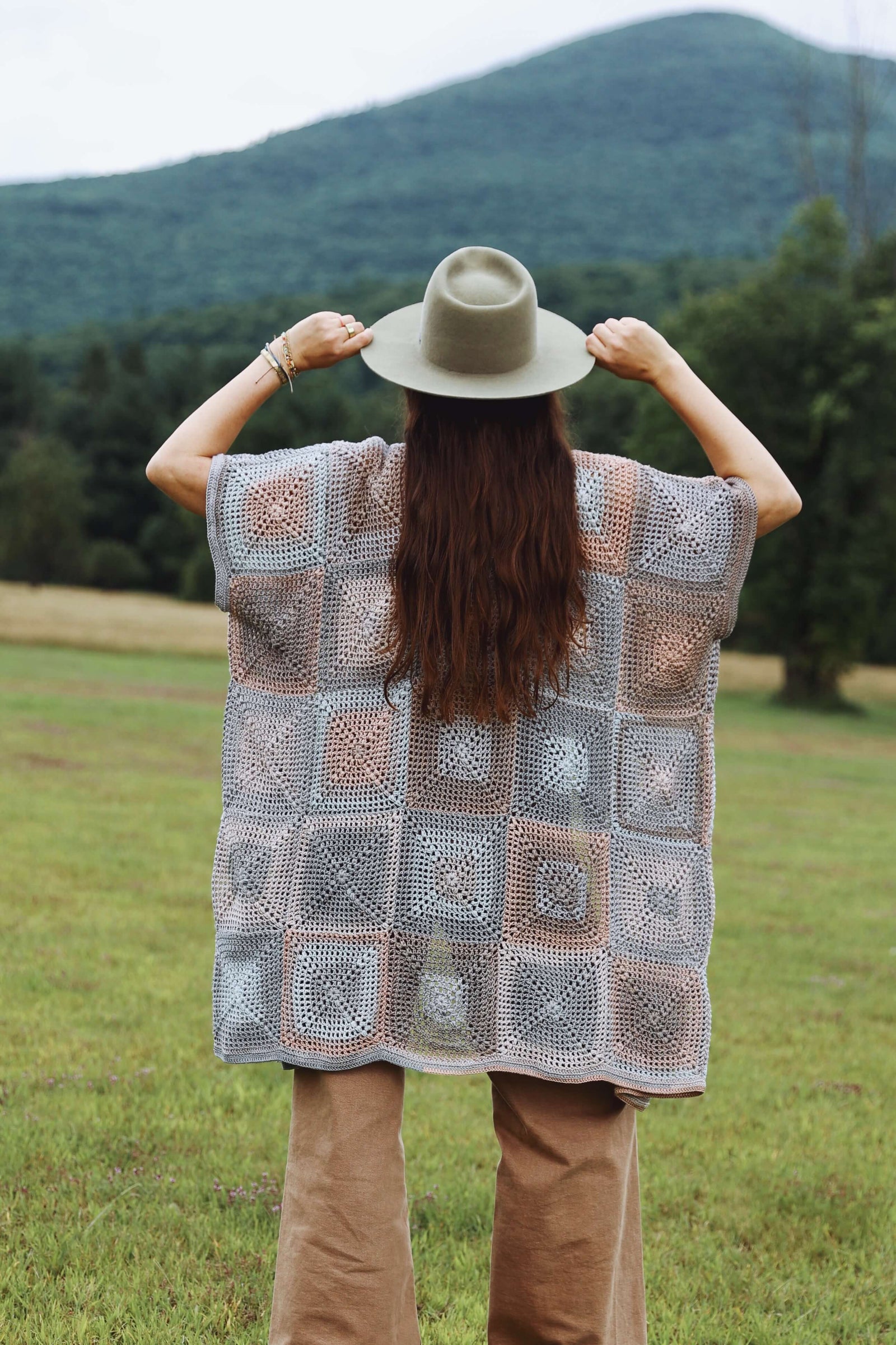 Crochet Kit - Helios Poncho – Lion Brand Yarn