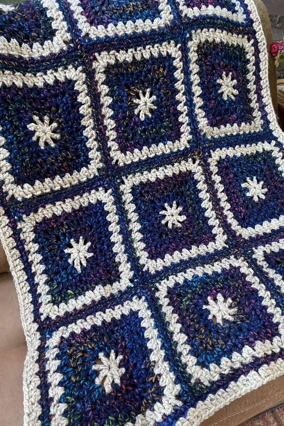 Crochet Kit - City Lights Throw – Lion Brand Yarn