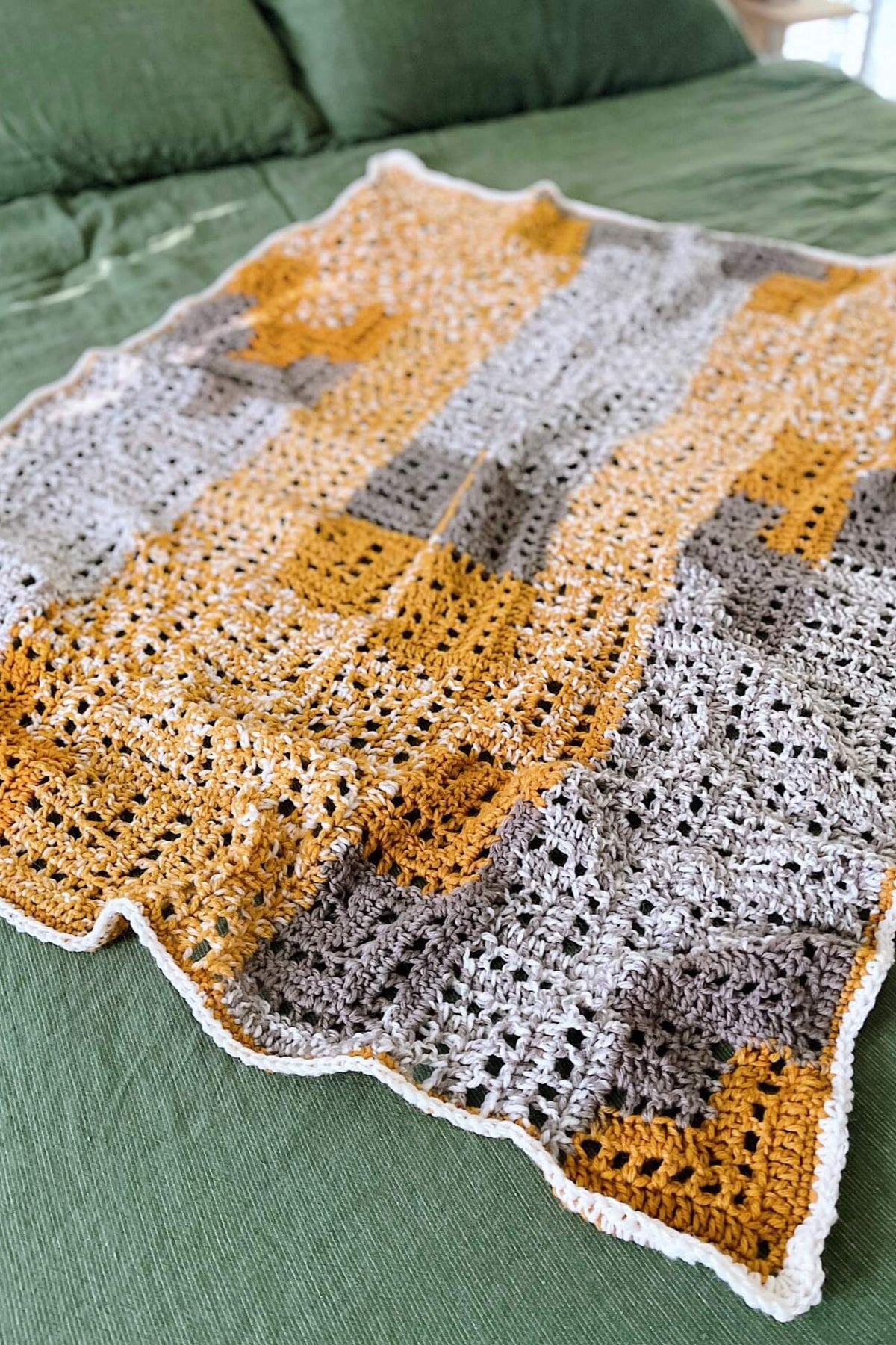 Crochet Kit - Topsy Turvy Throw – Lion Brand Yarn