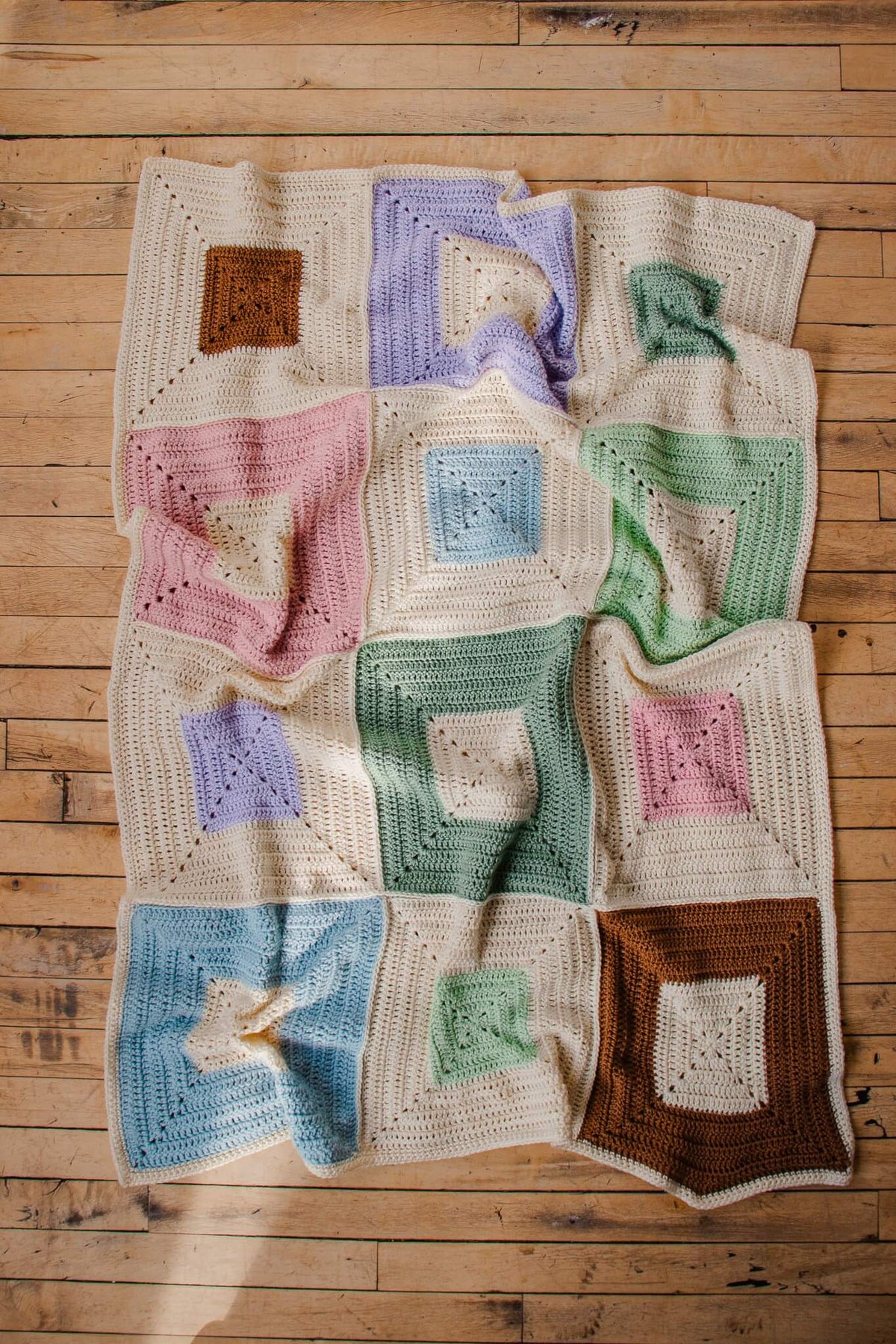 TENDERLOIN CROCHETテンダーロイン クロシェットK-Seven期 The Garden Glow Cardigan Crochet Pattern - Evelyn And Peter Crochet