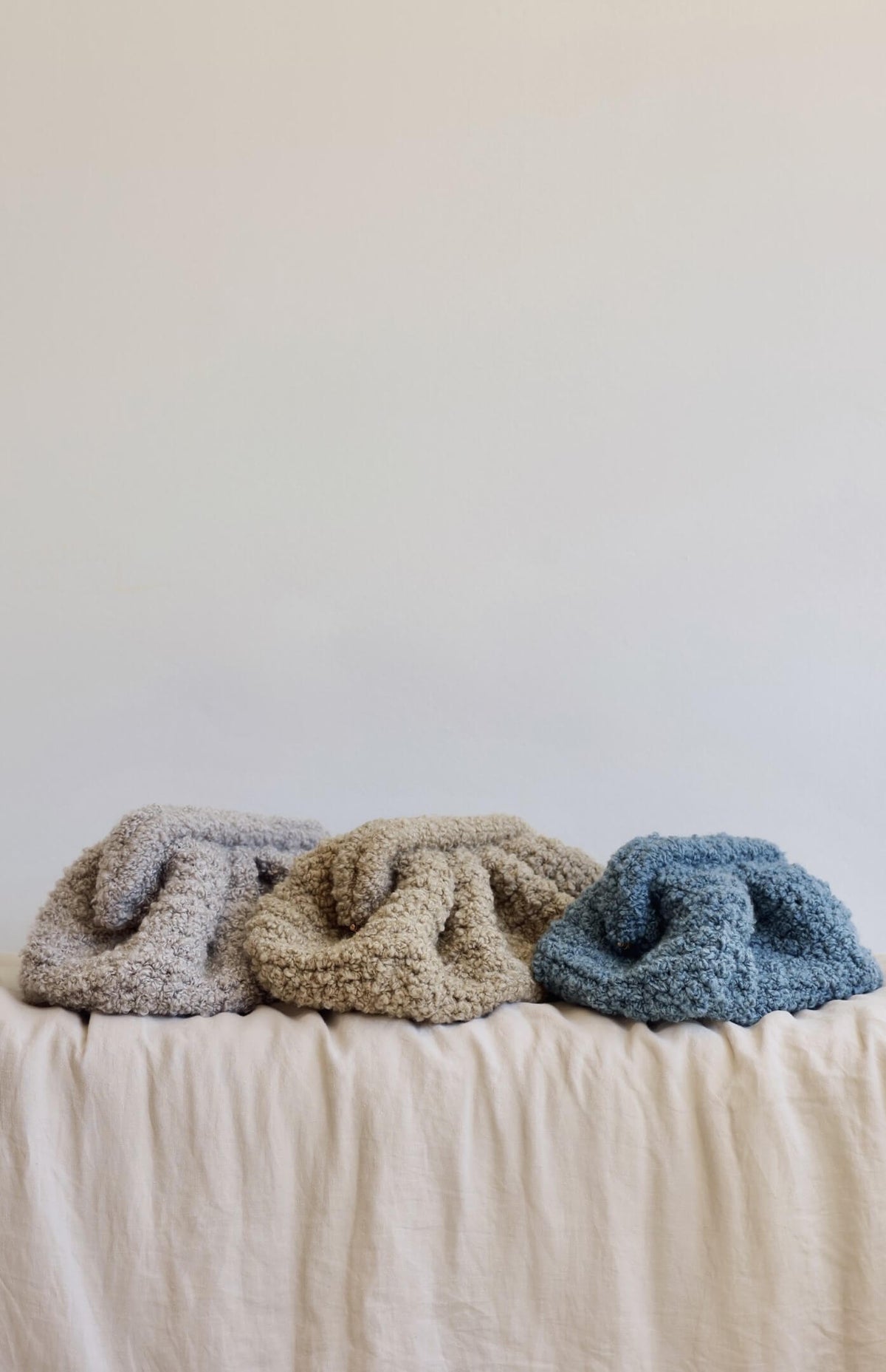 Crochet Kit - Sherpa Dumpling Clutch – Lion Brand Yarn