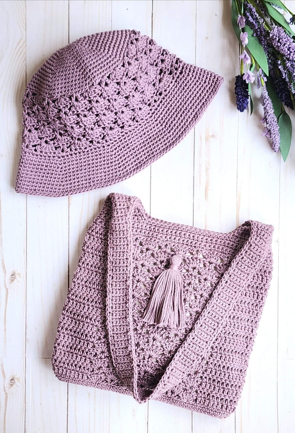 Crochet Kit - Lace Panel Bucket Hat & Bag – Lion Brand Yarn