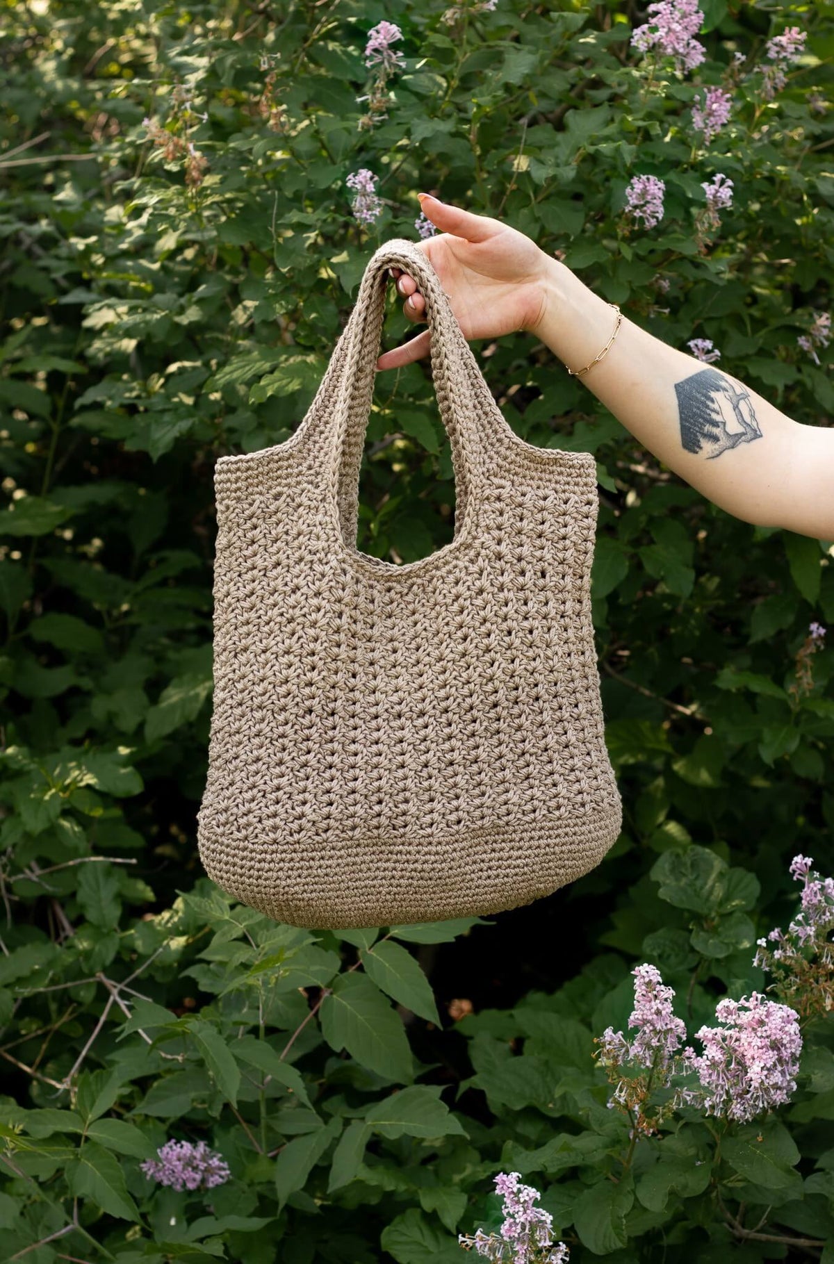 Crochet Kit - Sandstone Tote – Lion Brand Yarn
