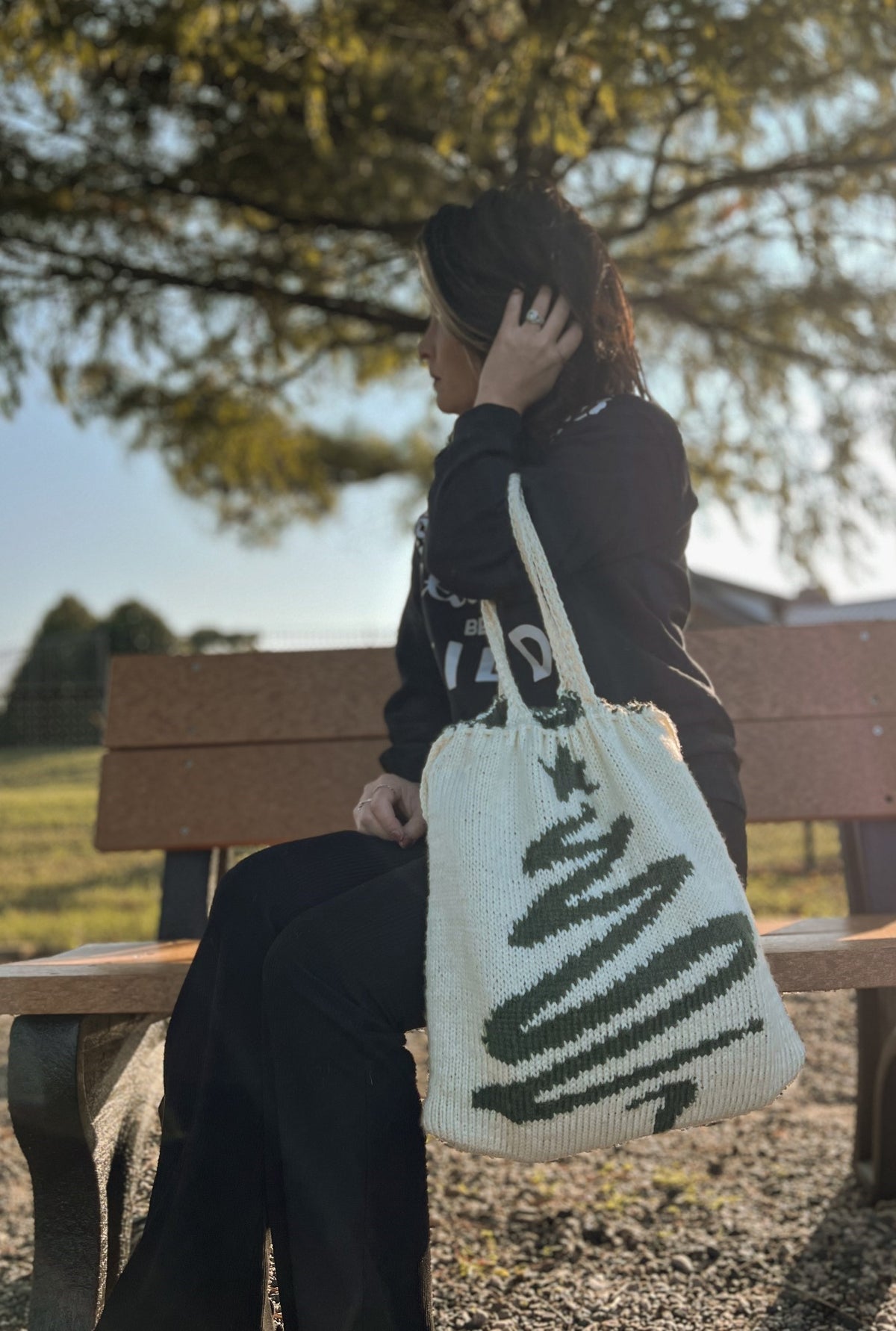 s*t様 美品★loin. ロワン リネントートバッグ Knit Kit - Royal Tree-tment Tote – Lion Brand Yarn