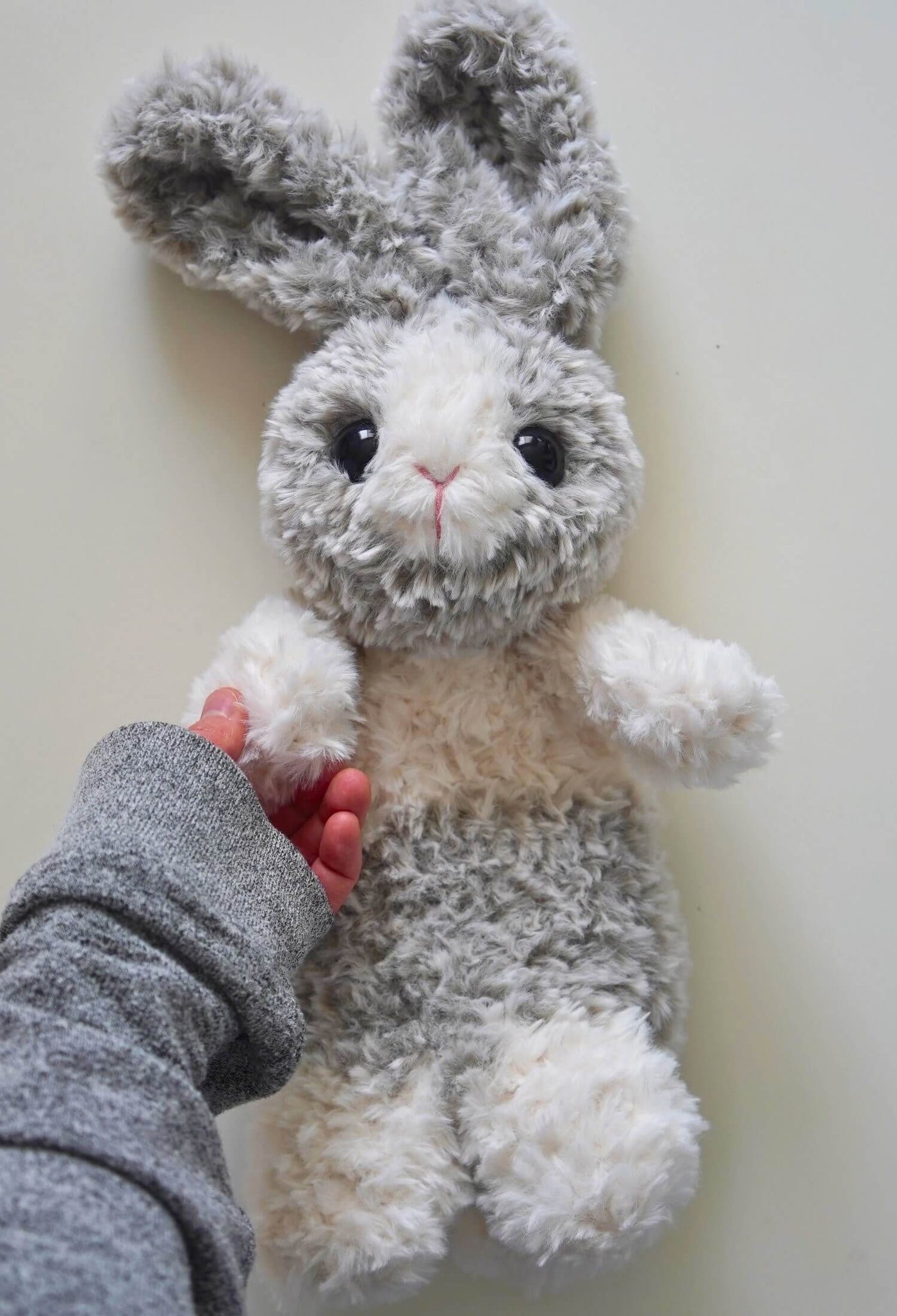 Your Baby トントンねずみ Crochet Kit - Faux Fur Bunny Snuggler – Lion Brand Yarn