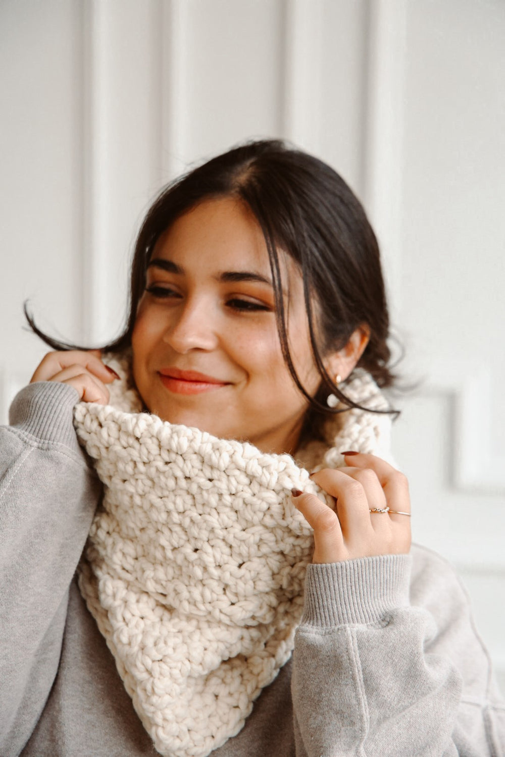 Crochet Kit - Nollie Infinity Scarf & Cowl – Lion Brand Yarn