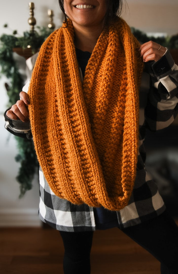 Knit Kit - Nora Infinity Scarf – Lion Brand Yarn