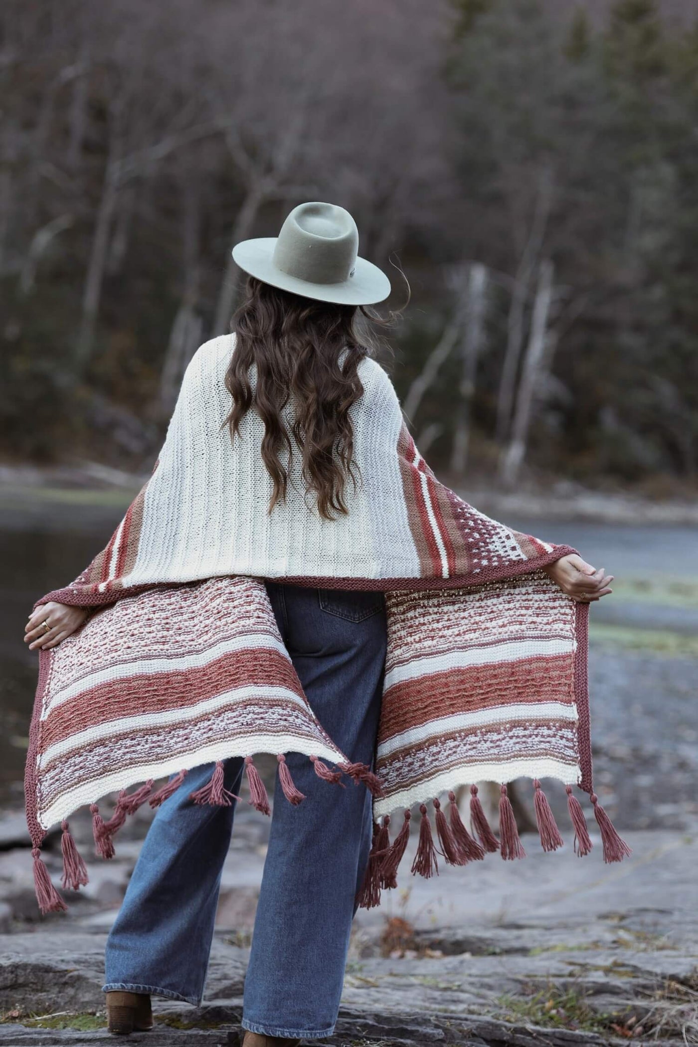 Knit Kit - Coast to Coast Wrap – Lion Brand Yarn