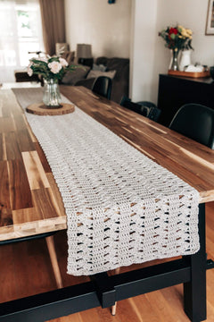 Crochet Kit - Summer Breeze Table Runner – Lion Brand Yarn