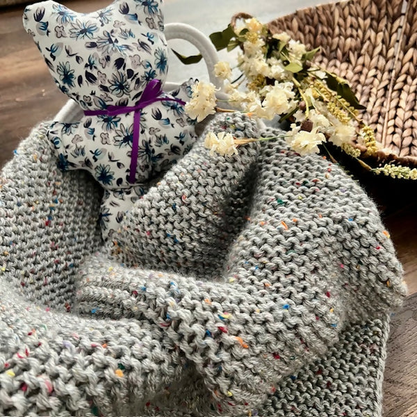 Snug As a Bug Baby Blanket (Knit) – Lion Brand Yarn