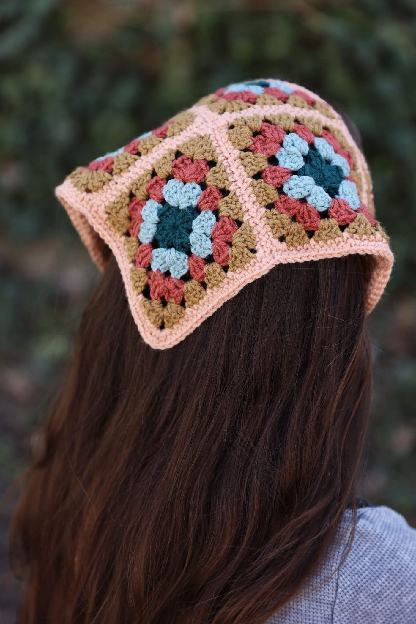 Duo Granny Bandana (Crochet) – Lion Brand Yarn