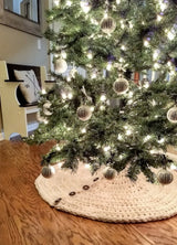 Farmhouse Christmas Tree Skirt (Crochet) thumbnail