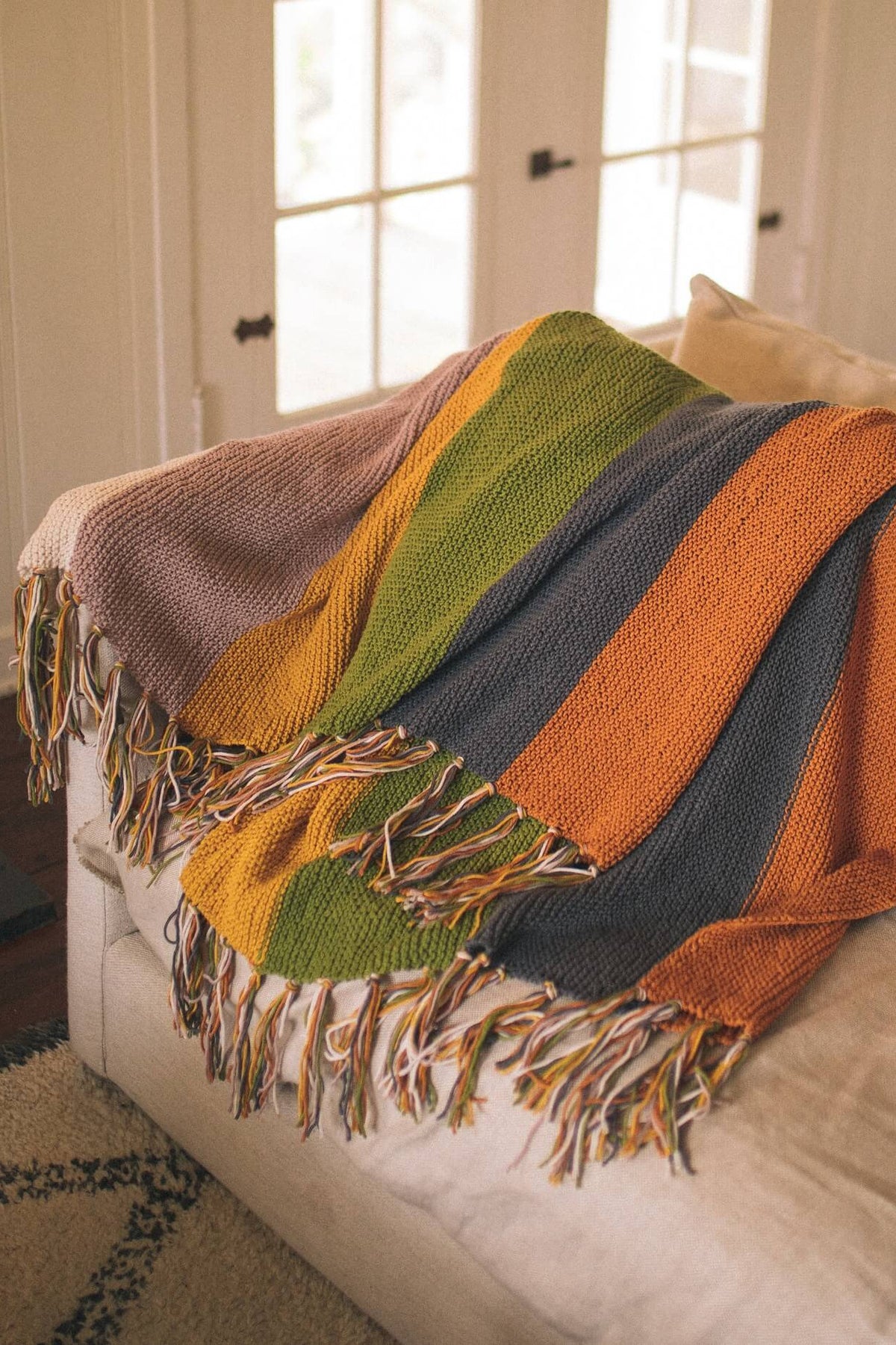 Garter Stitch Striped Throw (Knit) – Lion Brand Yarn