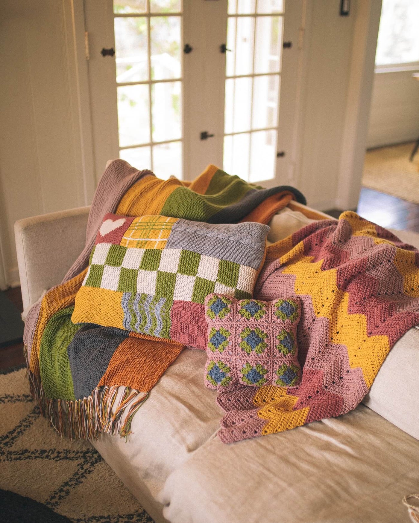 k*i様 TTT MSW 21aw patchwork knit パッチワークニ Patchwork Pillow (Knit) – Lion Brand Yarn