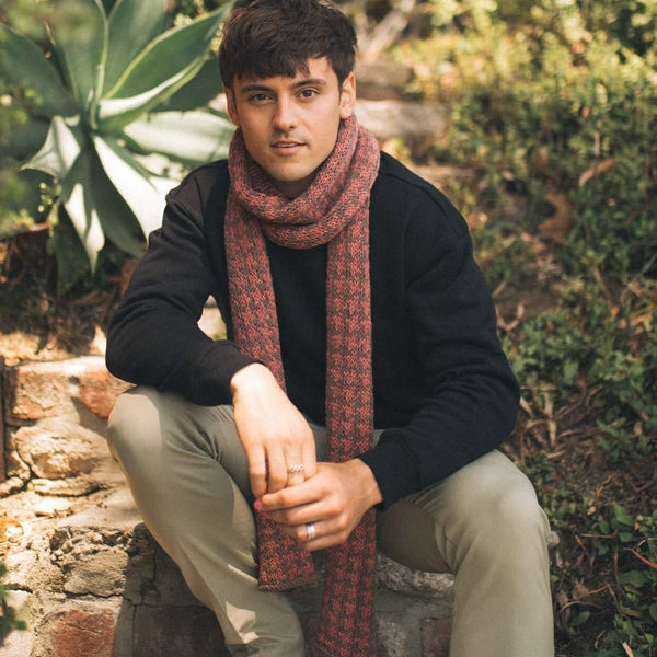 Houndstooth Scarf (Knit) – Lion Brand Yarn