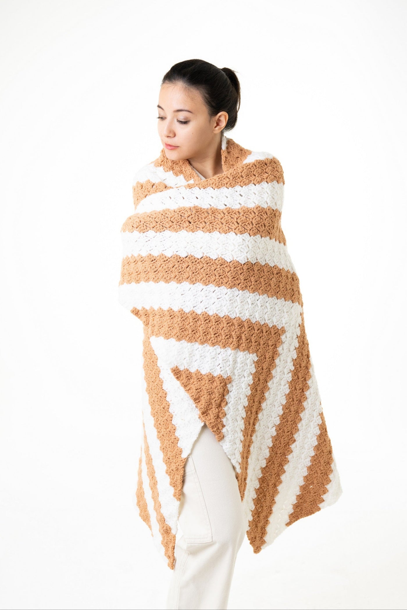 Striped C2C Lapghan (Crochet) – Lion Brand Yarn