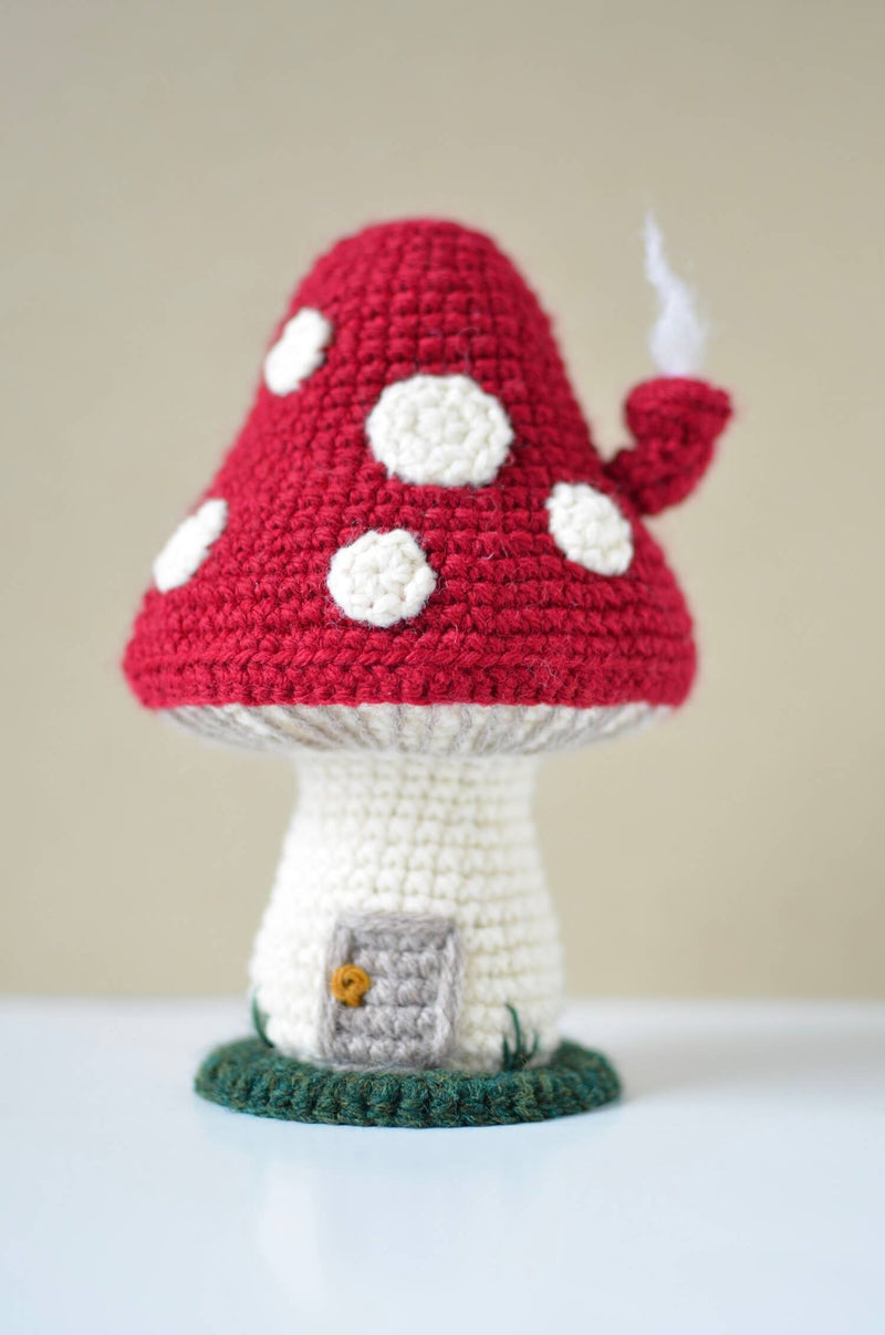 Mushroom House (Crochet)