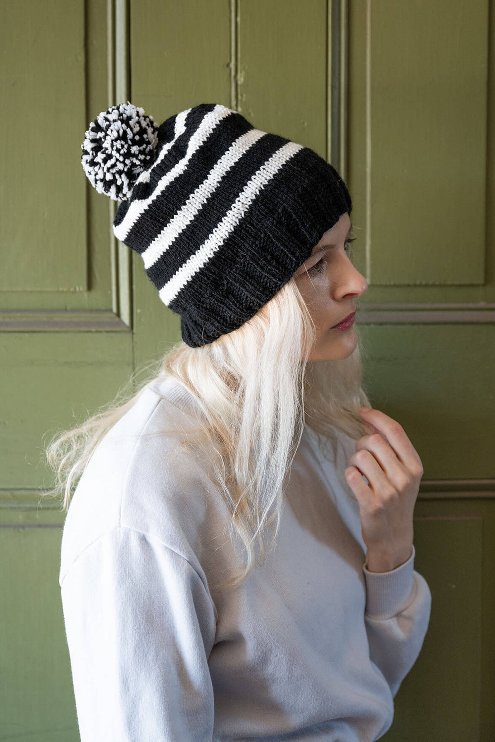 Helmetta Hat (Knit) – Lion Brand Yarn