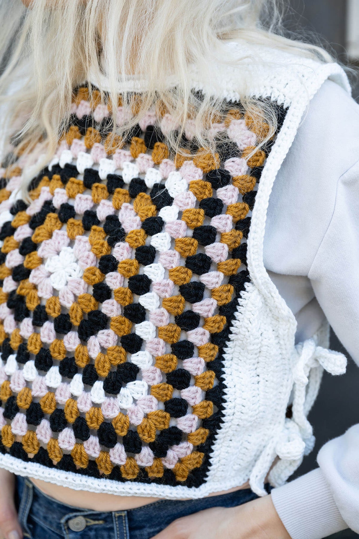 Granny Square Vest (Crochet) – Lion Brand Yarn